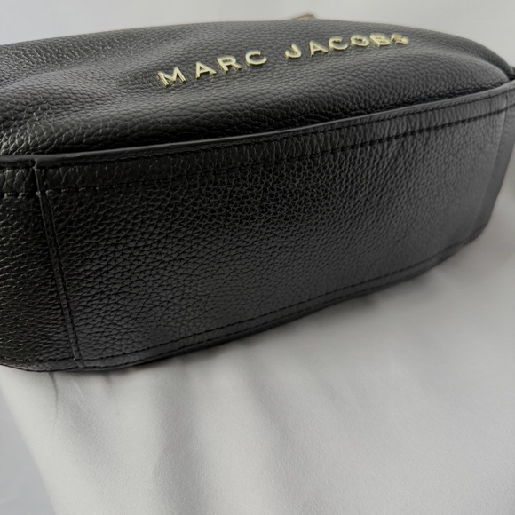 Marc Jacobs Black Pebbled Leather Shoulder Bag Bucket Style with Matching Wallet - Picture 4 of 11